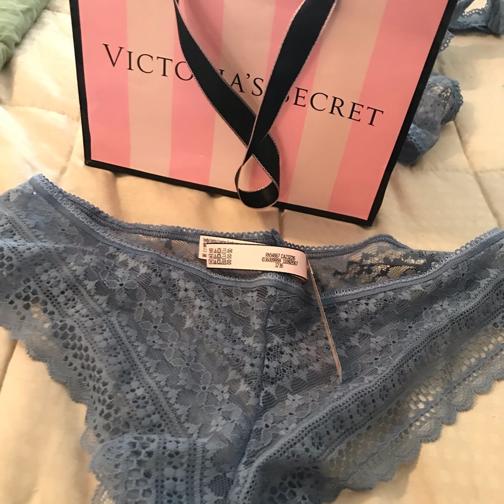Lace bralette set